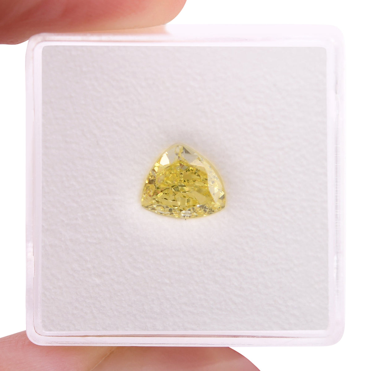 1,00 Karat Fancy Intense Yellow Triangle Diamond SI2 GIA