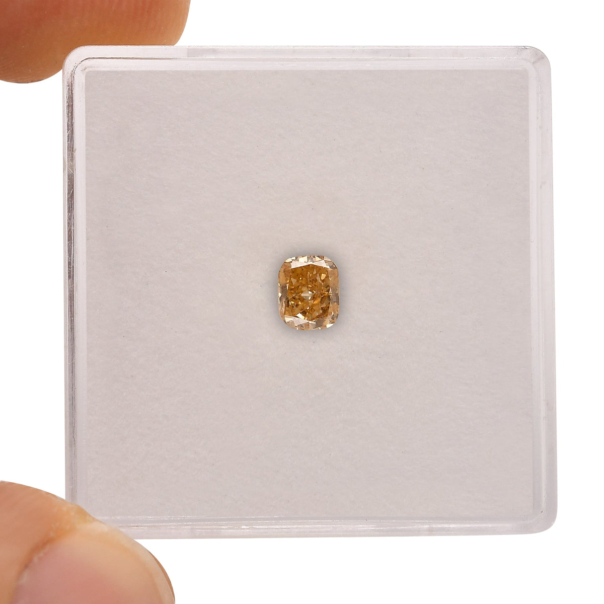 0,30 Karat Fancy Deep Yellowish Orange Cushion Diamond (SI2) GIA