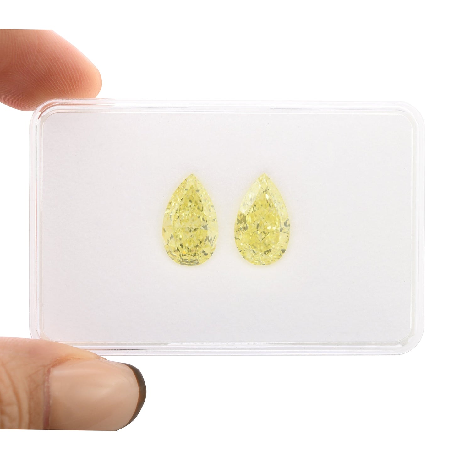 8,17 Karat Fancy Yellow Birnen-Diamanten VS1 GIA