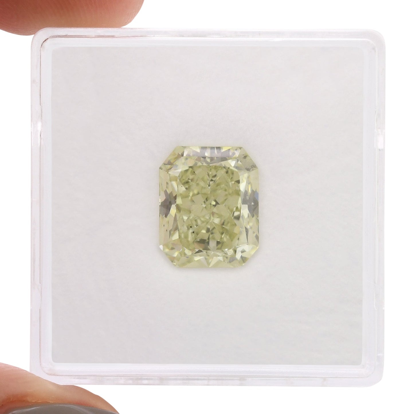 4,03 Karat Fancy Green Yellow Radiant Diamant SI1 GIA