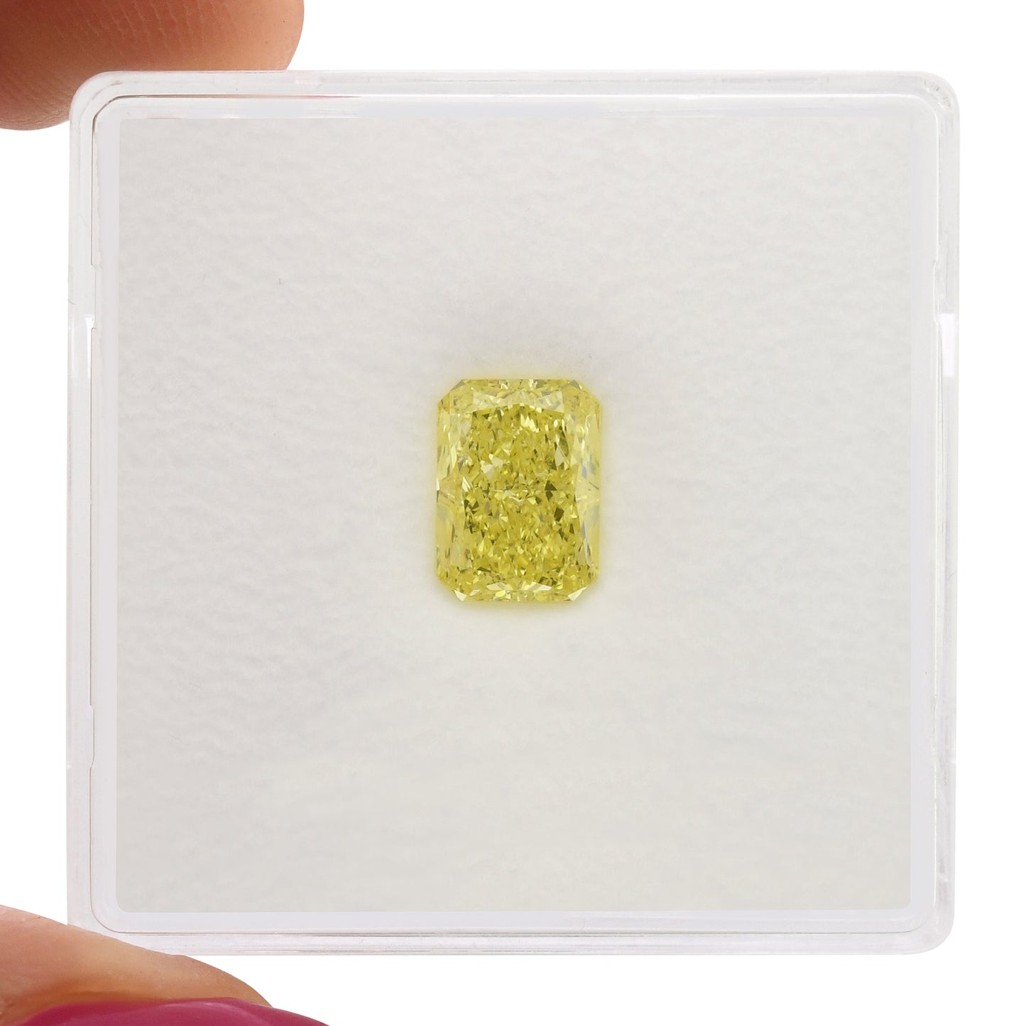 1,24 Karat Fancy Intense Yellow Radiant VS2 GIA