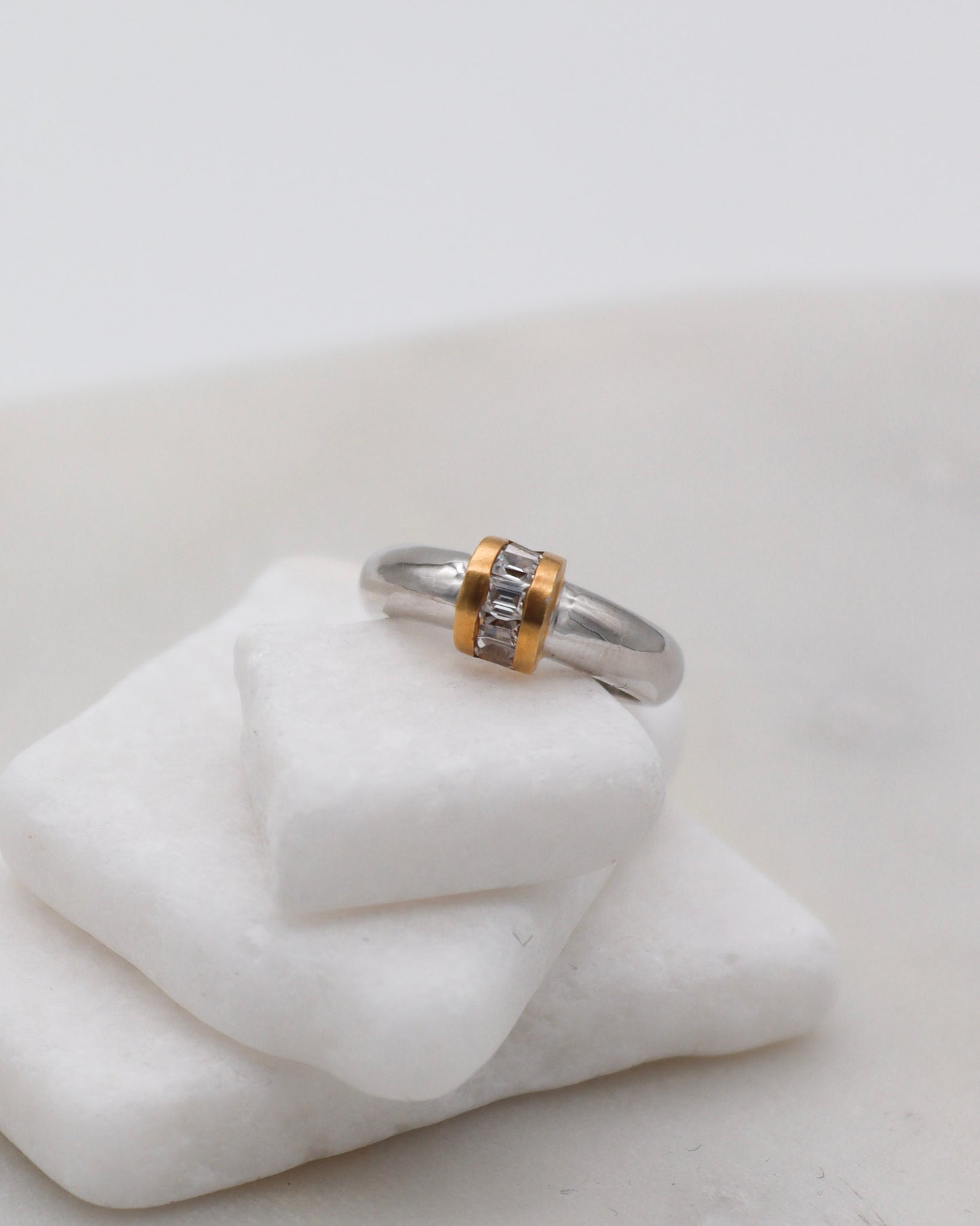 Vintage-Ring Violetta mit Zirkonia im Bicolor-Design aus 750/-Gold