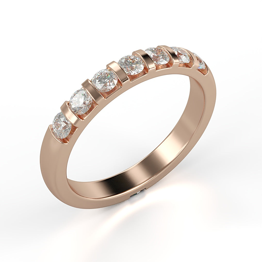 Verlobungsring Helena mit 8 x 0.05ct H/SI-Diamanten, 2.8mm Ringschiene – elegantes Design, perfekt kombinierbar, erhältlich in München und Augsburg