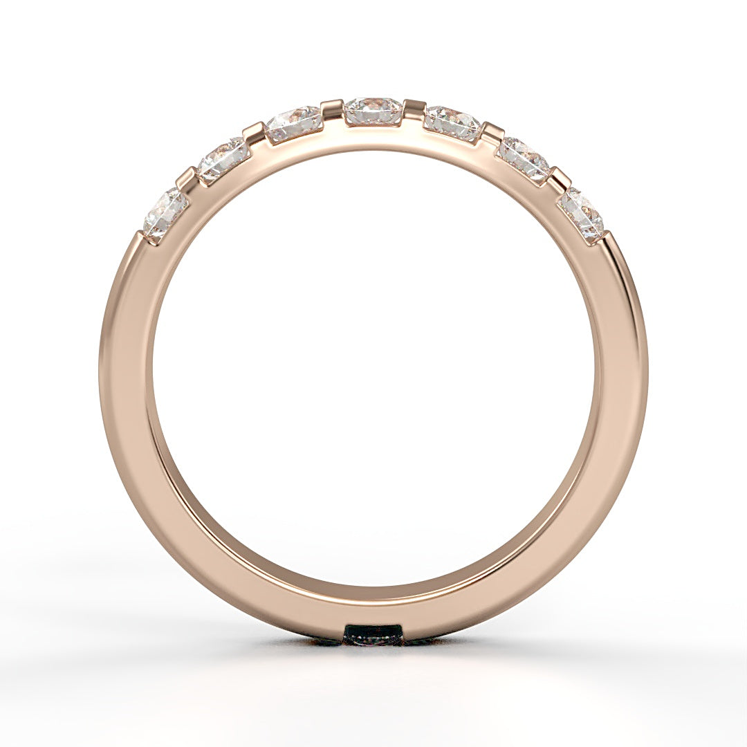 Verlobungsring Helena mit 8 x 0.05ct H/SI-Diamanten, 2.8mm Ringschiene – elegantes Design, perfekt kombinierbar, erhältlich in München und Augsburg