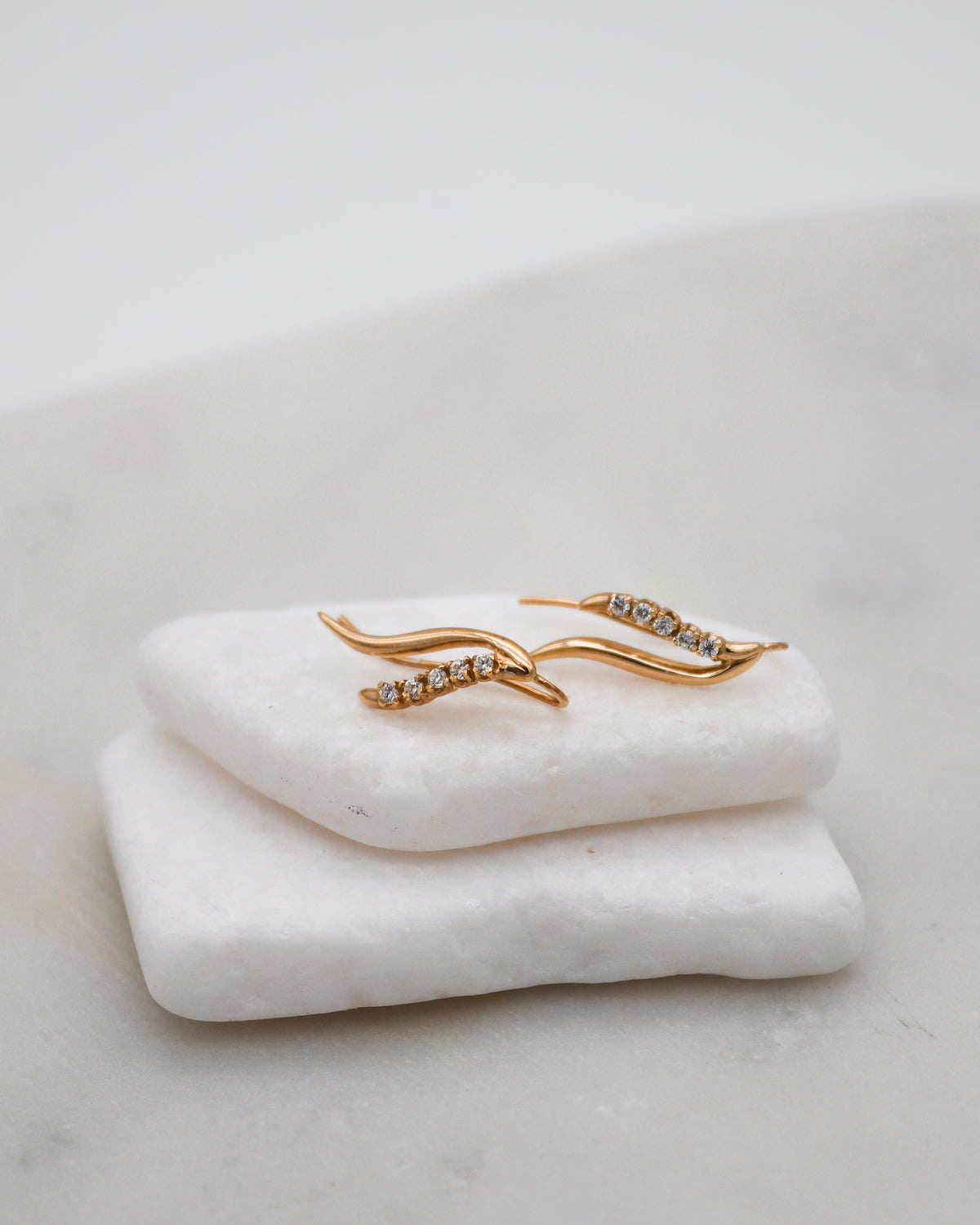 Clara – Ear Cuffs aus 585 Gelbgold mit Zirkonia