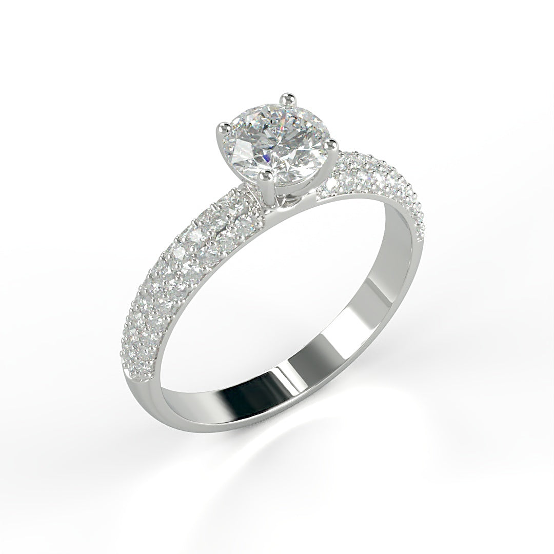Verlobungsring Grazia mit 0.50 ct G/VS-Diamant, 0.30 ct G/SVS-Diamanten in Pavé-Fassung, perfekt in Szene gesetzt – erhältlich in München und Augsburg