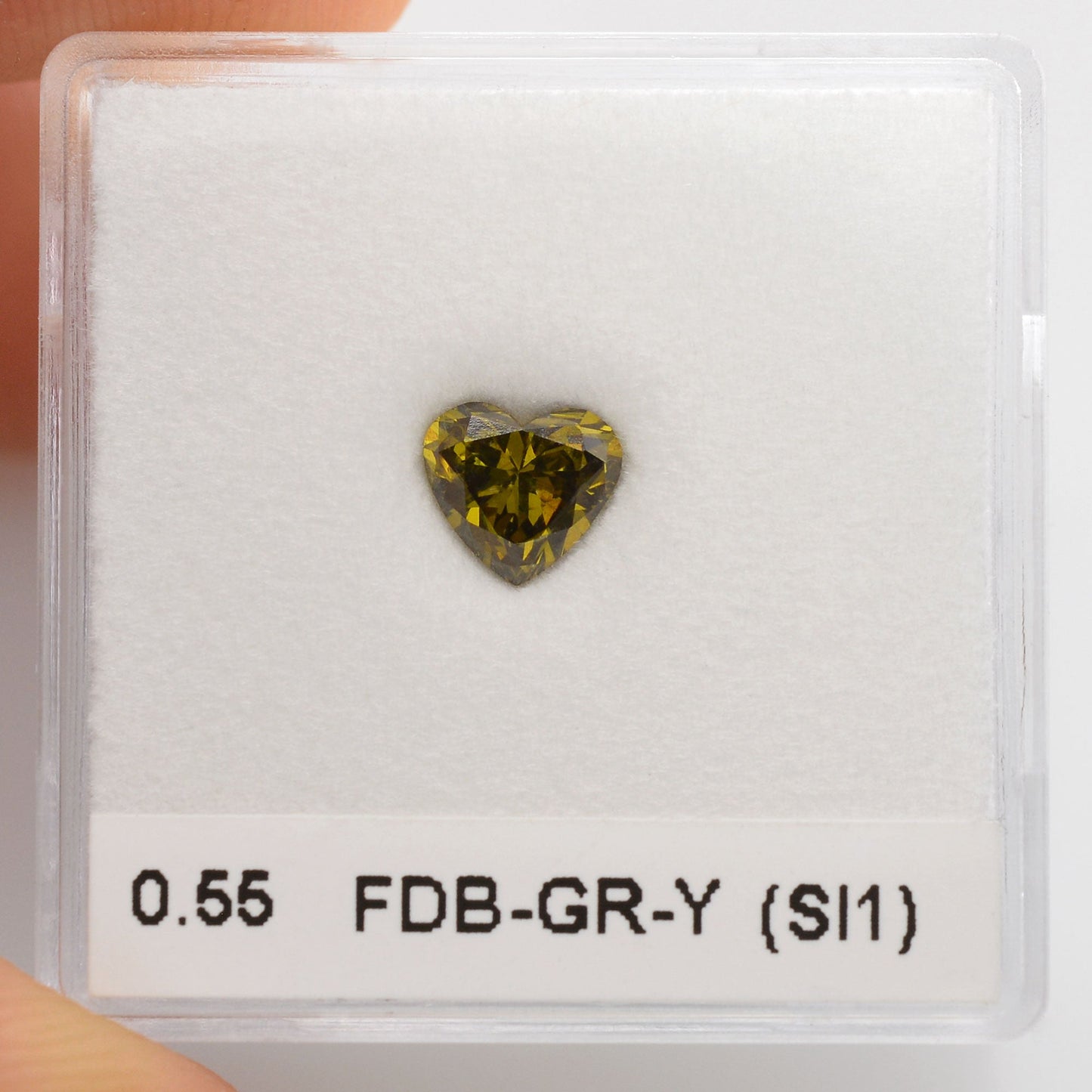 0,55 Karat Fancy Deep Brownish Greenish Yellow Heart Diamant (SI1) GIA