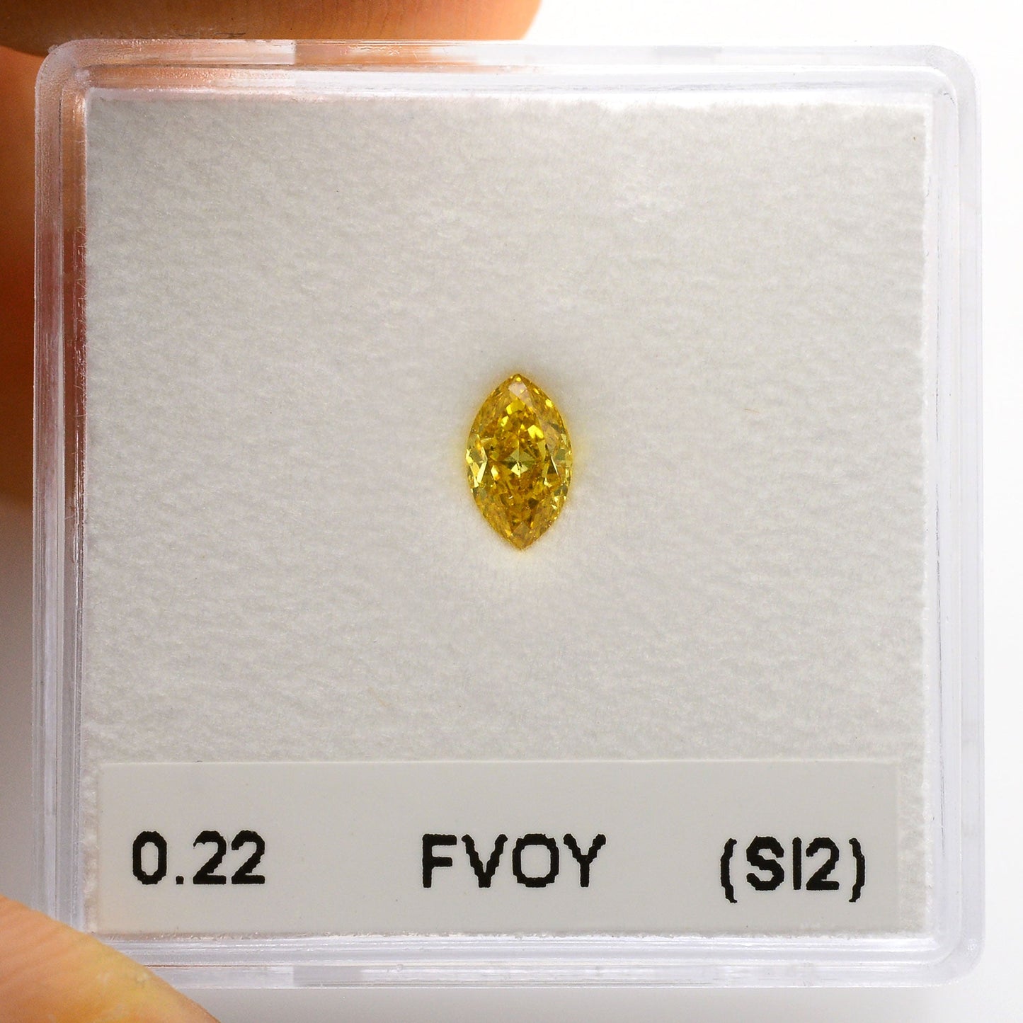 0,22 Karat Fancy Vivid Orange Yellow Marquise-Diamant (SI2) GIA