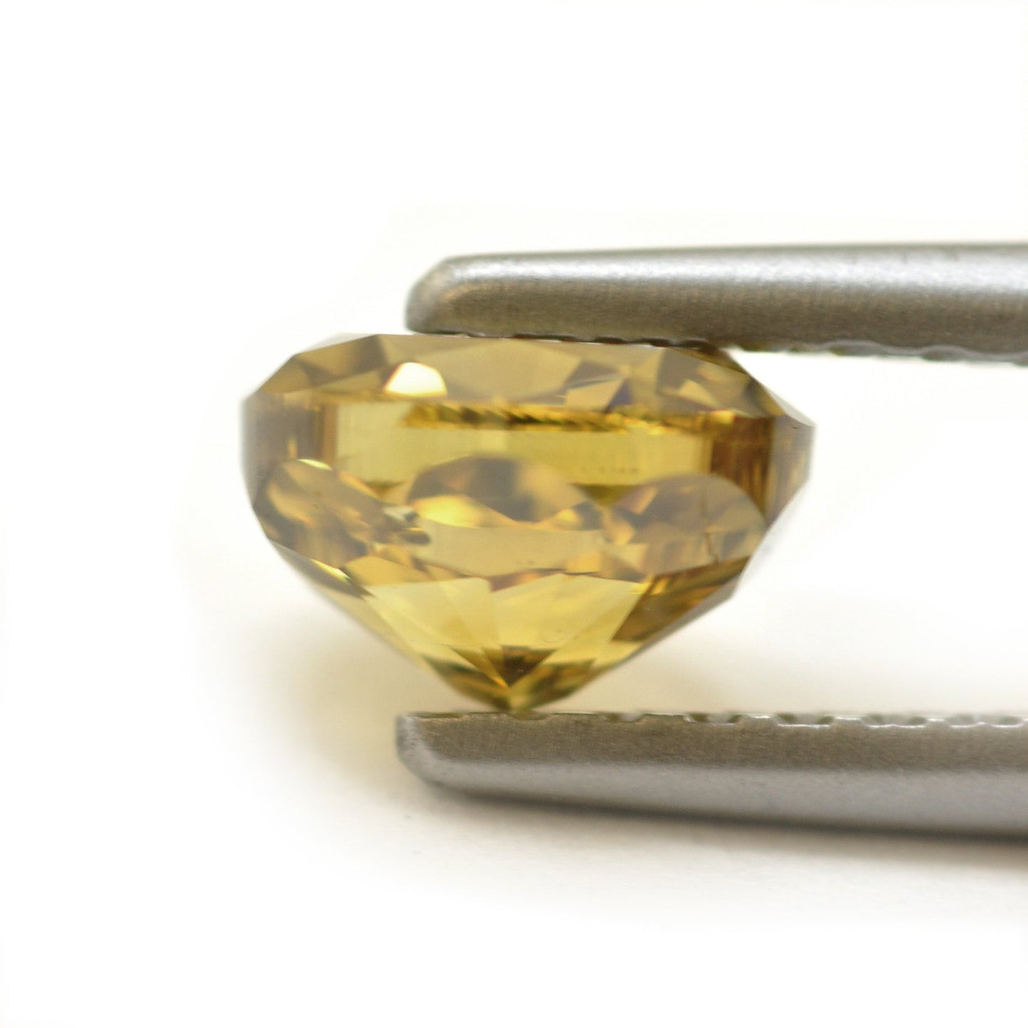 0,76 Karat Fancy Deep Brownish Greenish Yellow Oval Diamond (SI1) GIA