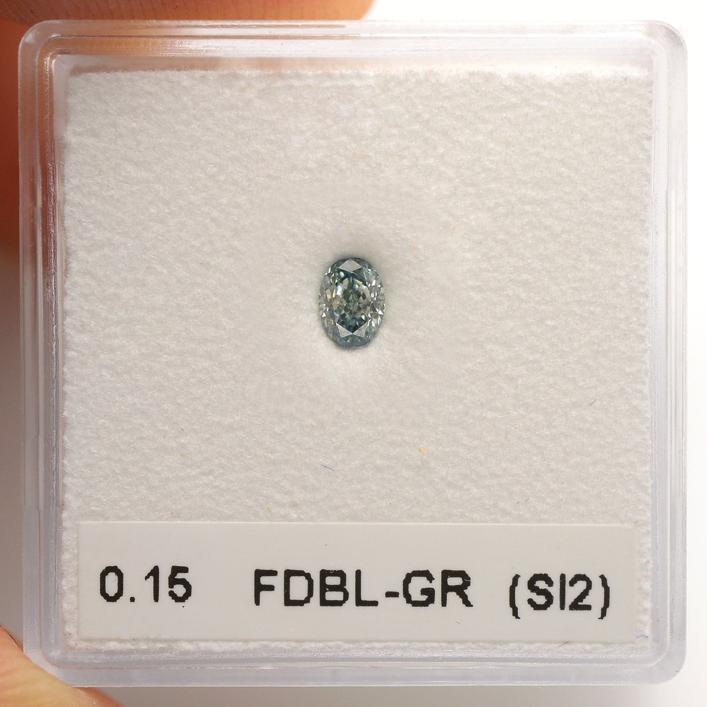 0,15 Karat Fancy Deep Bluish Green Oval Diamond SI1 GIA