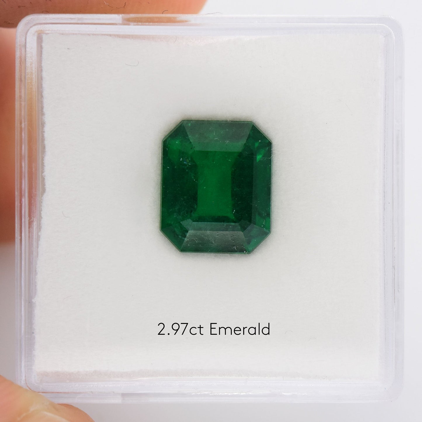2,97 Karat Grüner Zambian Radiant Emerald GWLAB