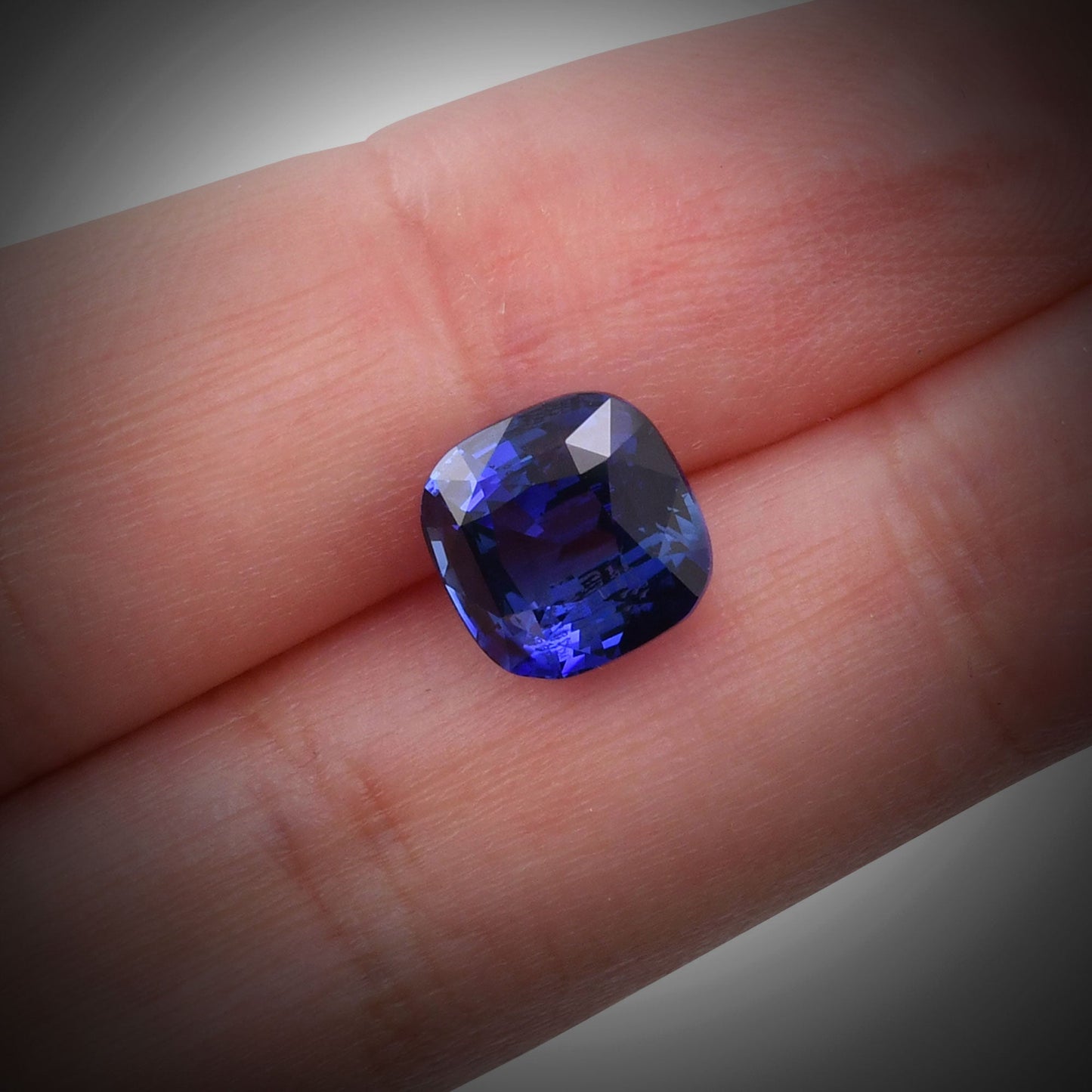 4,49 Karat blauer Kissen-Saphir aus Sri Lanka