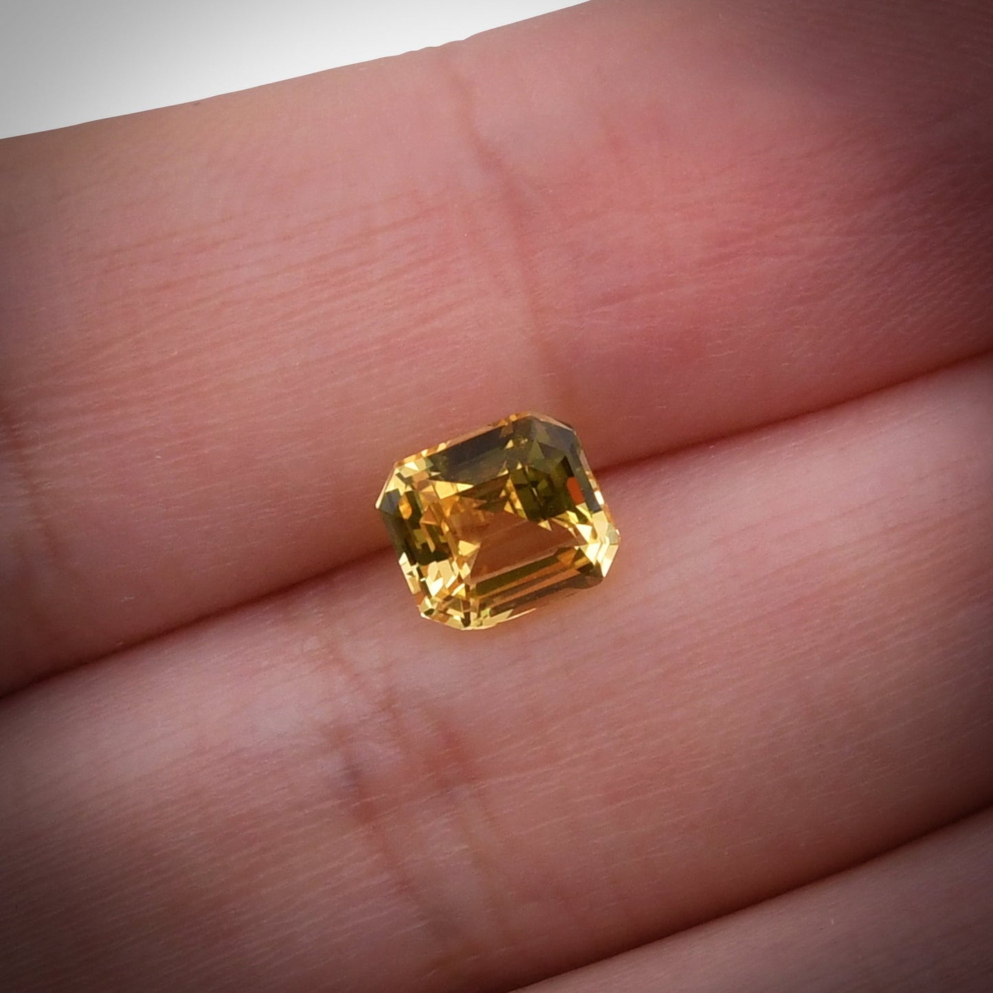 2.05 Carat Yellow SRI LANKAN Emerald Sapphire
