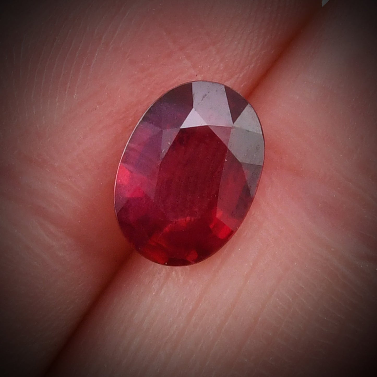 2.08 Carat Red MOZAMBIQUE Oval Ruby CD