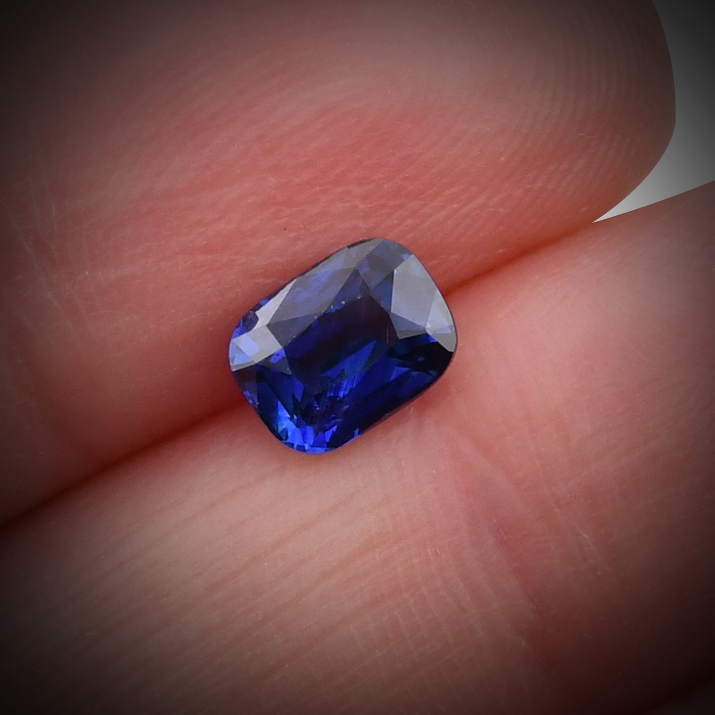 1,26 Karat blauer Kissen-Saphir aus Sri Lanka