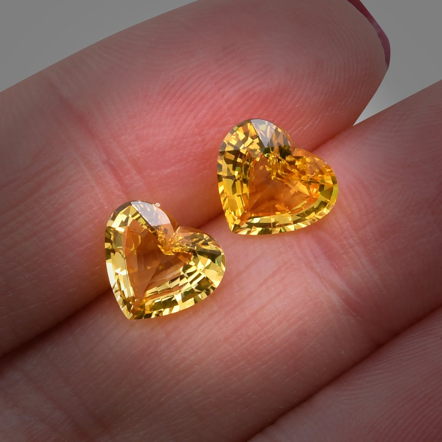 4,71 Karat Gelber Herzsaphir