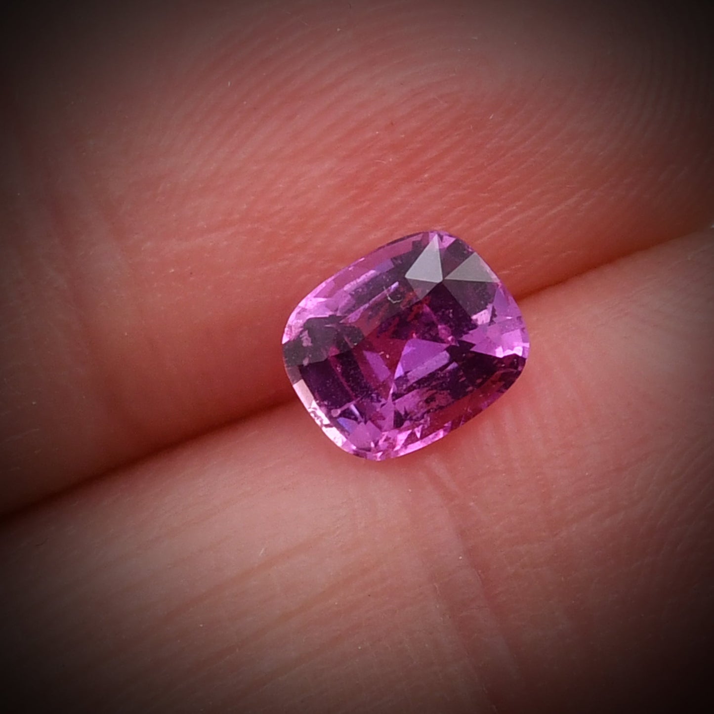 1,29 Karat rosa Kissen-Saphir
