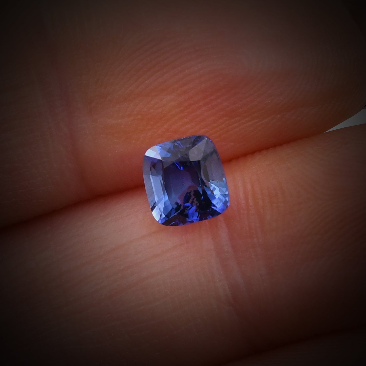 1,47 Karat blauer Kissen-Saphir (GIA)
