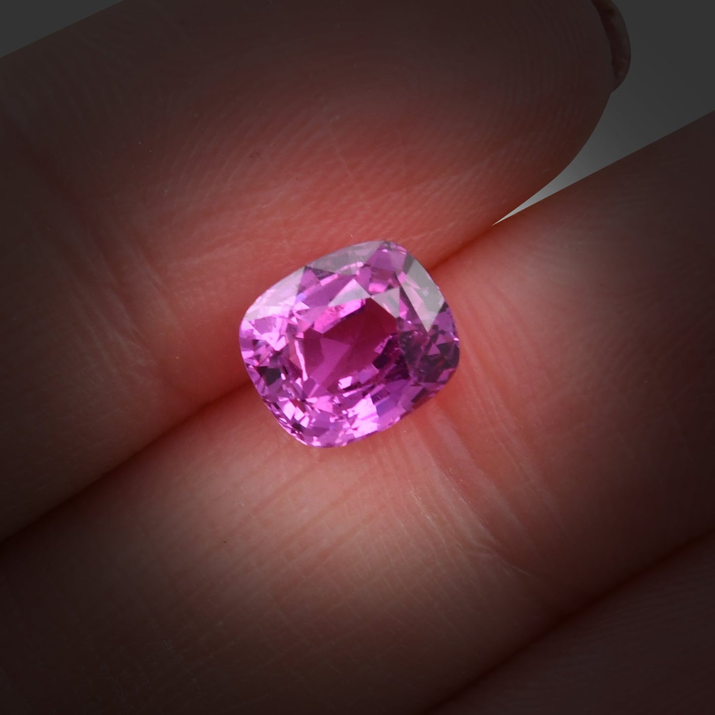 2,52 Karat rosafarbener MADAGASKAR-Kissen-Saphir