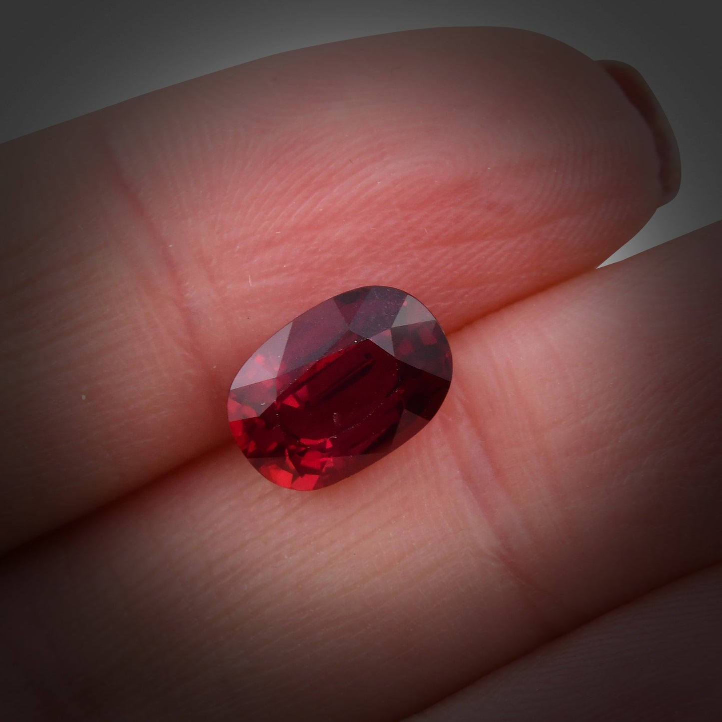 3.05 Carat Red MOZAMBIQUE Oval Ruby CD