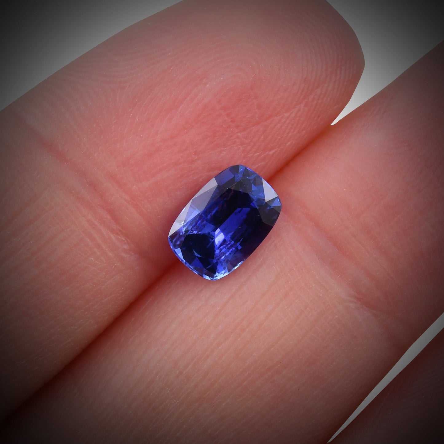 1,78 Karat blauer Kissen-Saphir aus Sri Lanka