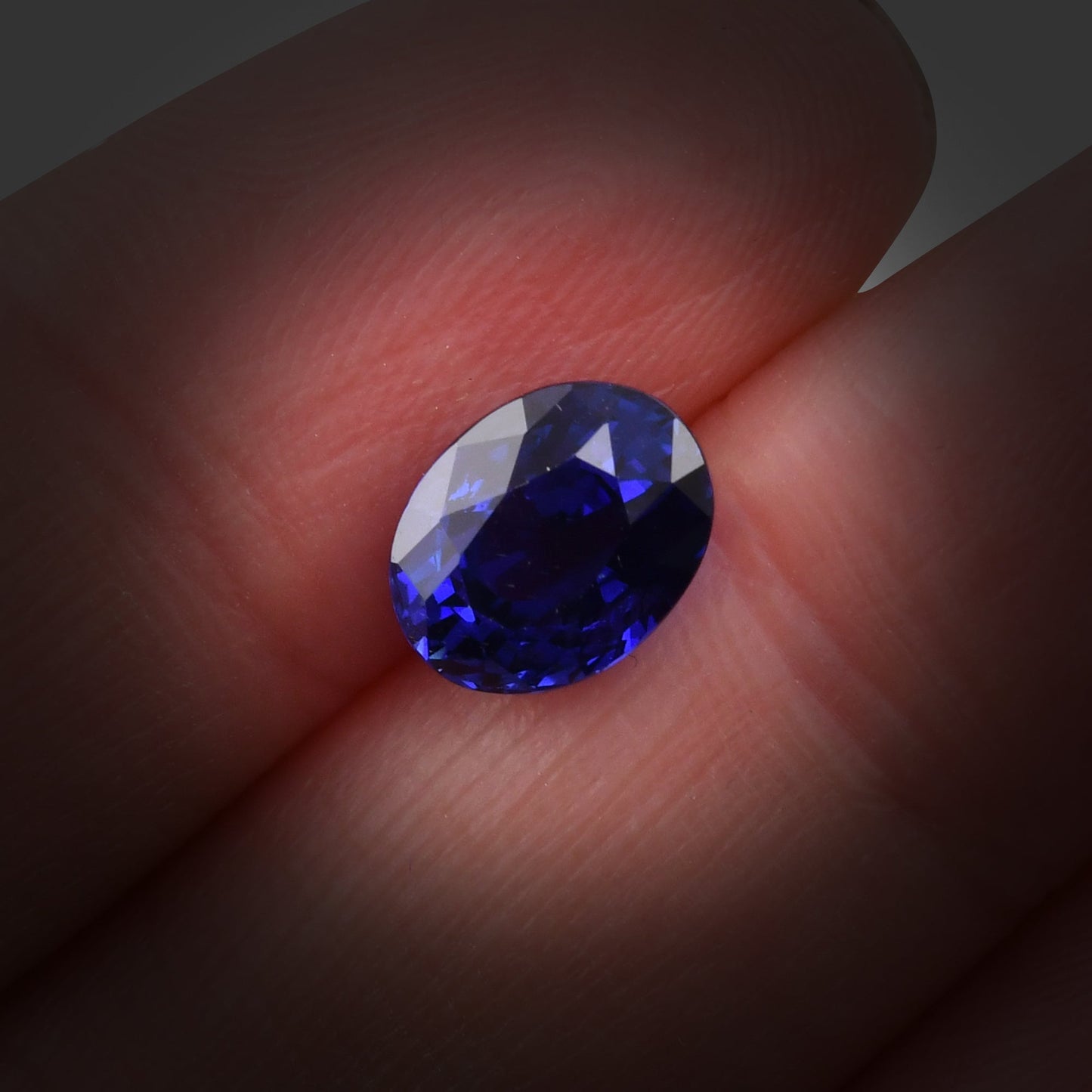 3,04 Karat blauer ovaler Saphir aus Sri Lanka