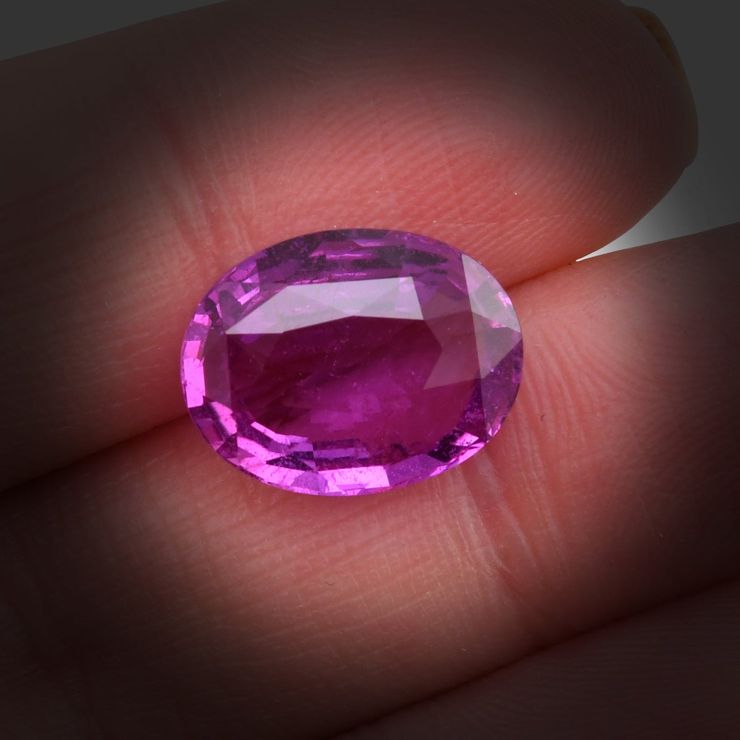 8,05 Karat rosa ovaler Saphir GIA