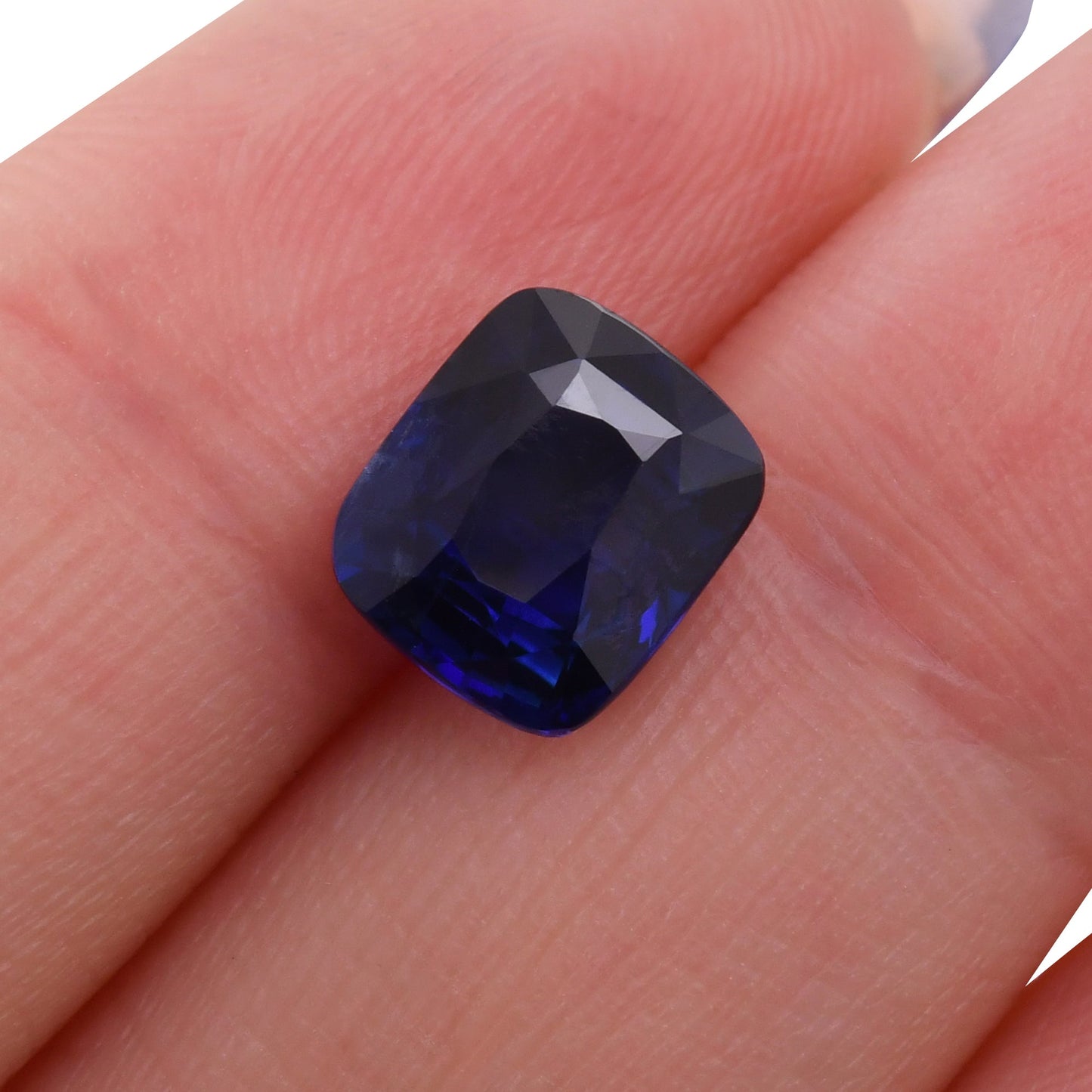 3,56 Karat blauer MADAGASCAR Kissen-Saphir AGL