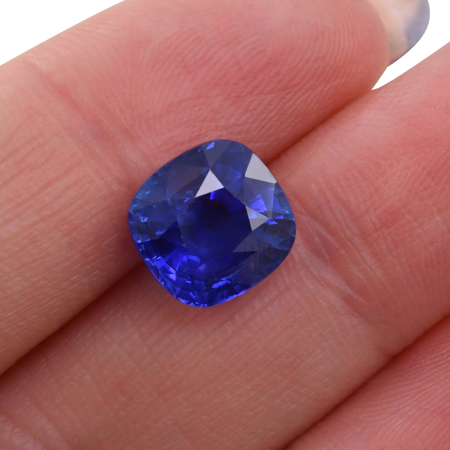 6,08 Karat blauer sri-lankischer Kissen-Saphir GRS