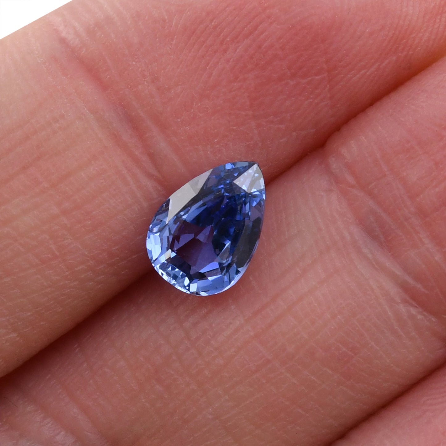 1,54 Karat blauer birnenförmiger Saphir aus Sri Lanka