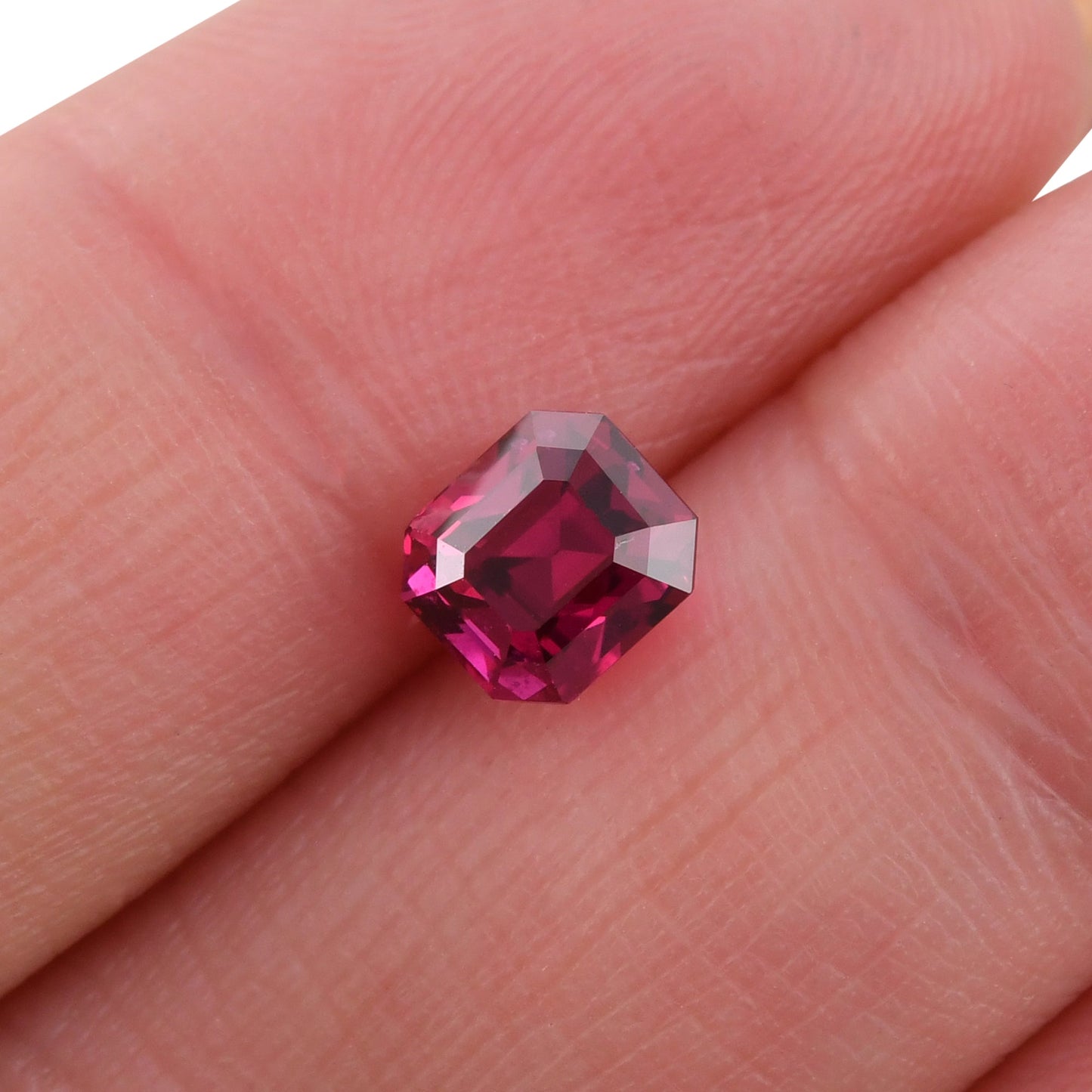 1.55 Carat Red MOZAMBIQUE Emerald Ruby GRS