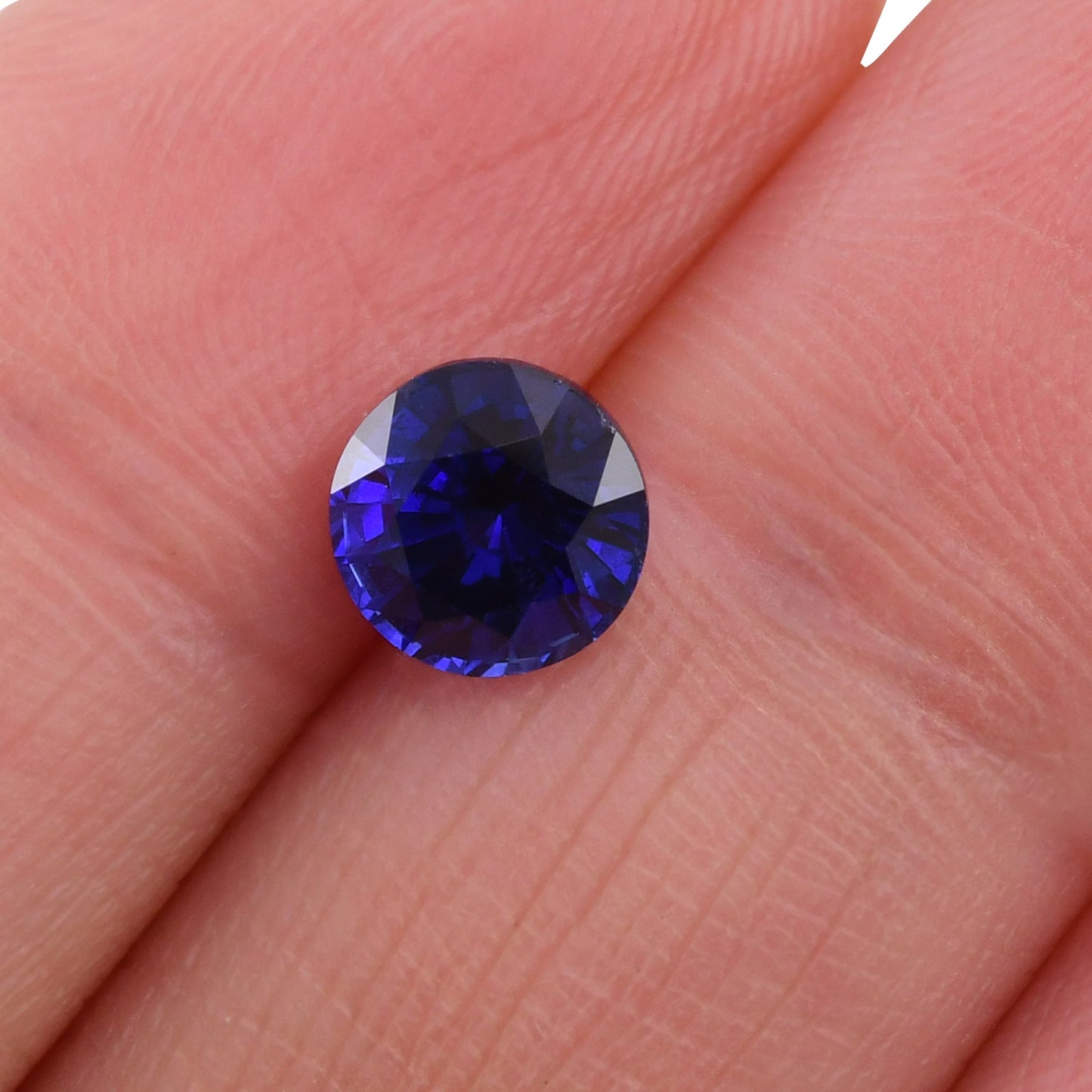 1,46 Karat blauer runder Saphir aus Sri Lanka
