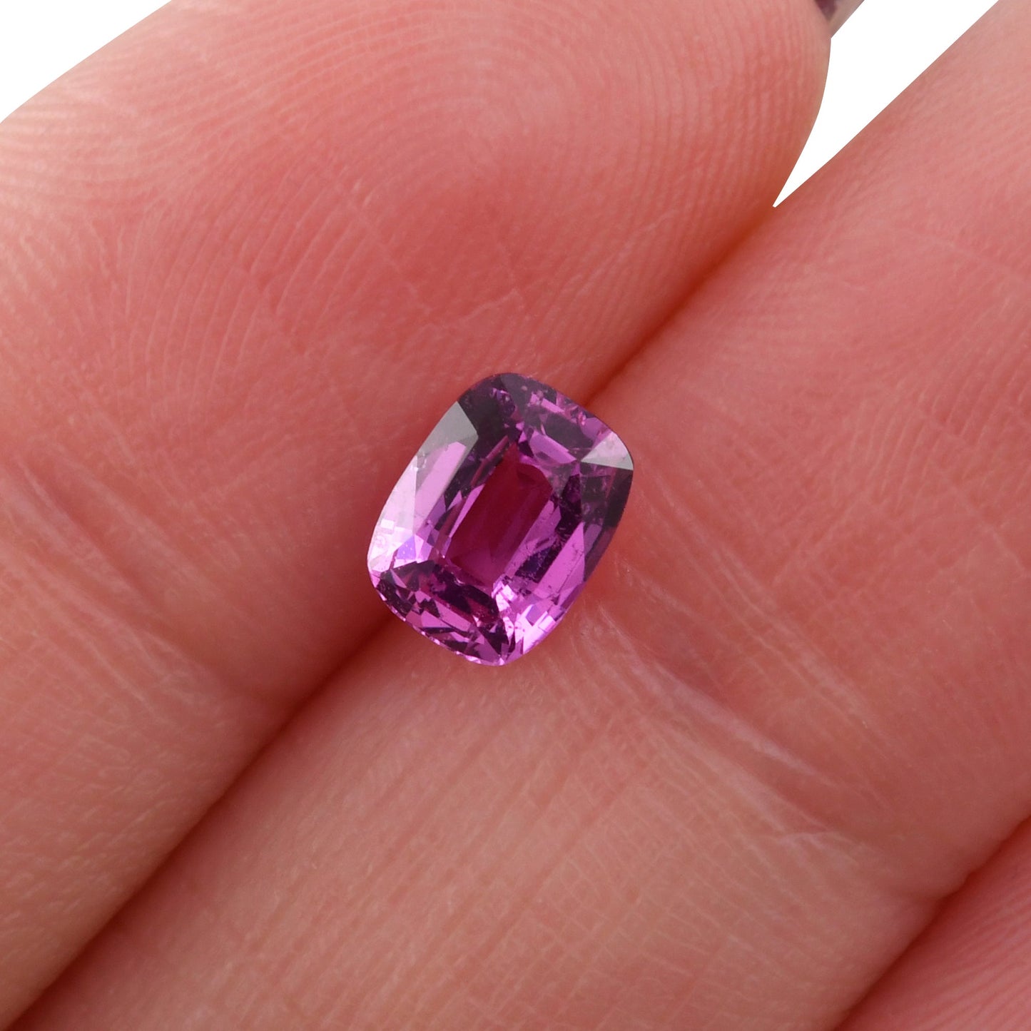 1,14 Karat rosafarbener MADAGASKAR-Kissen-Saphir