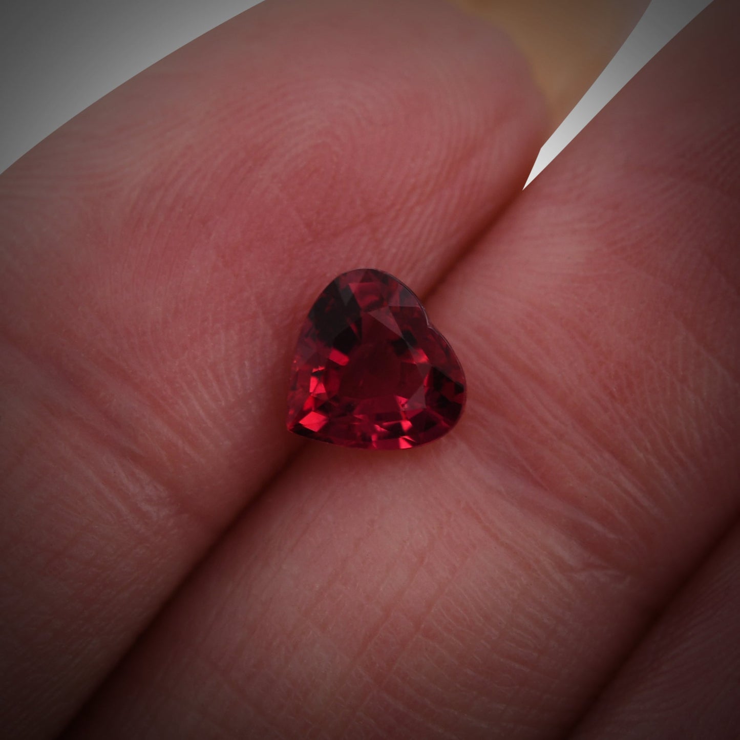 1,03 Karat roter Herzrubin aus Mosambik