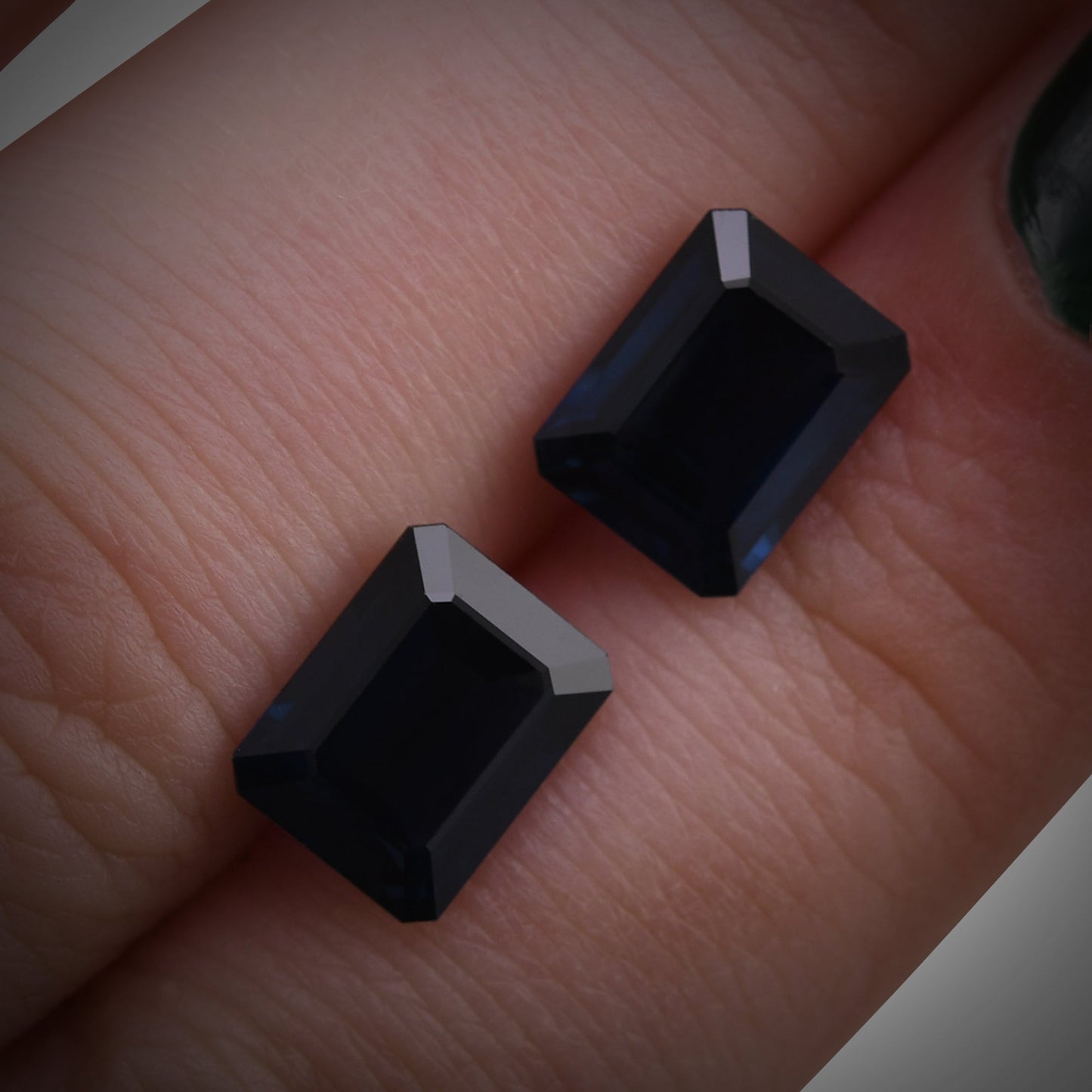 5.00 Carat Blue THAI Emerald Sapphire