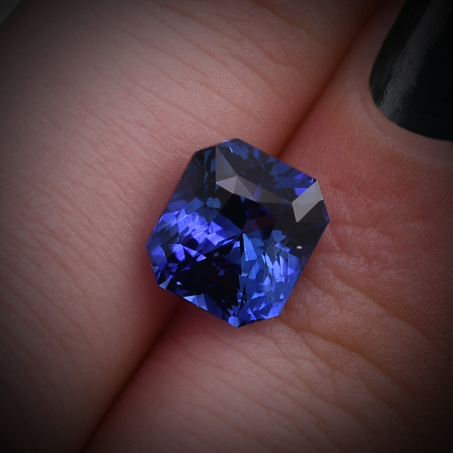 3,03 Karat Blauer SRI LANKAN Radiant Sapphire CD