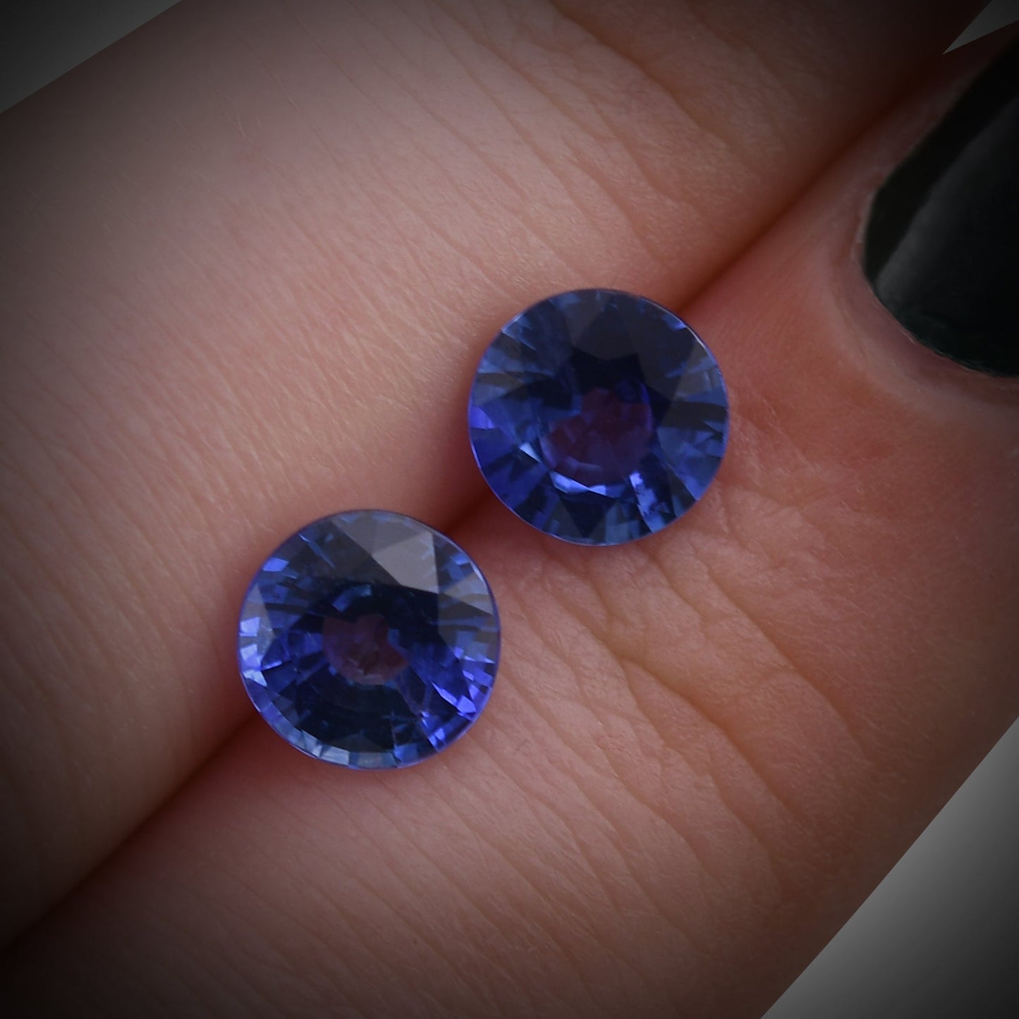2,96 Karat blauer runder Saphir aus Sri Lanka