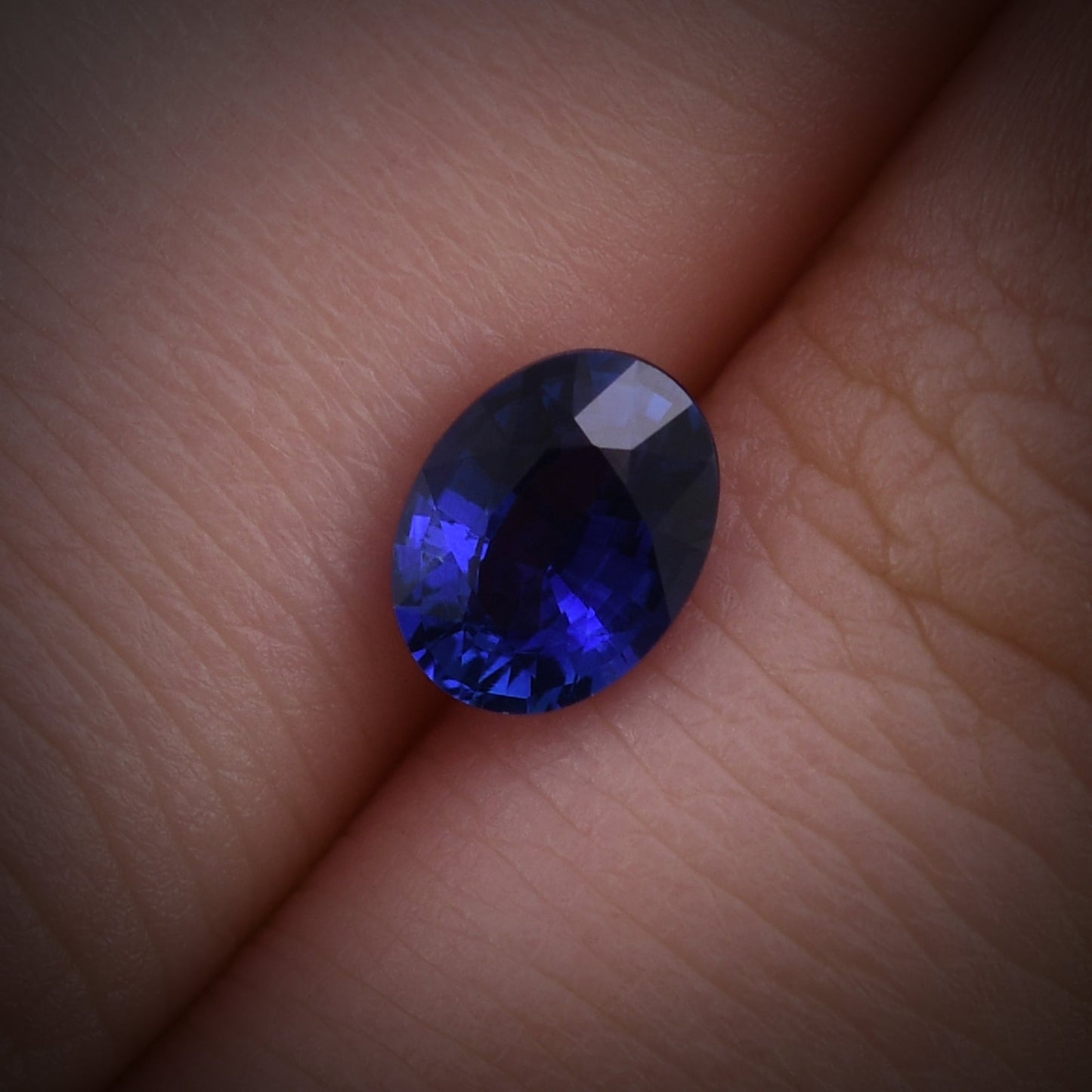 1,03 Karat blauer ovaler Saphir aus Sri Lanka
