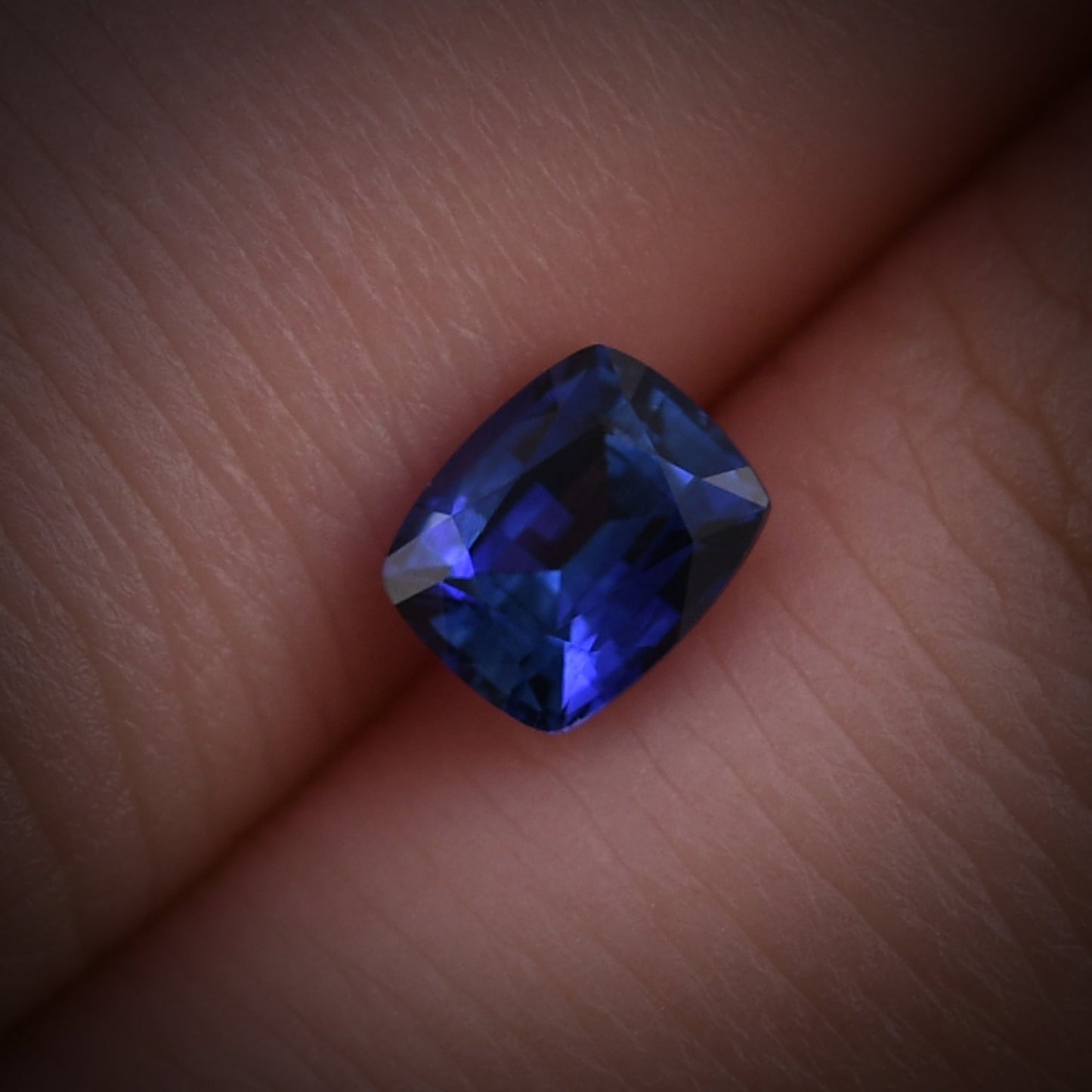 0,77 Karat blauer Kissen-Saphir aus Sri Lanka