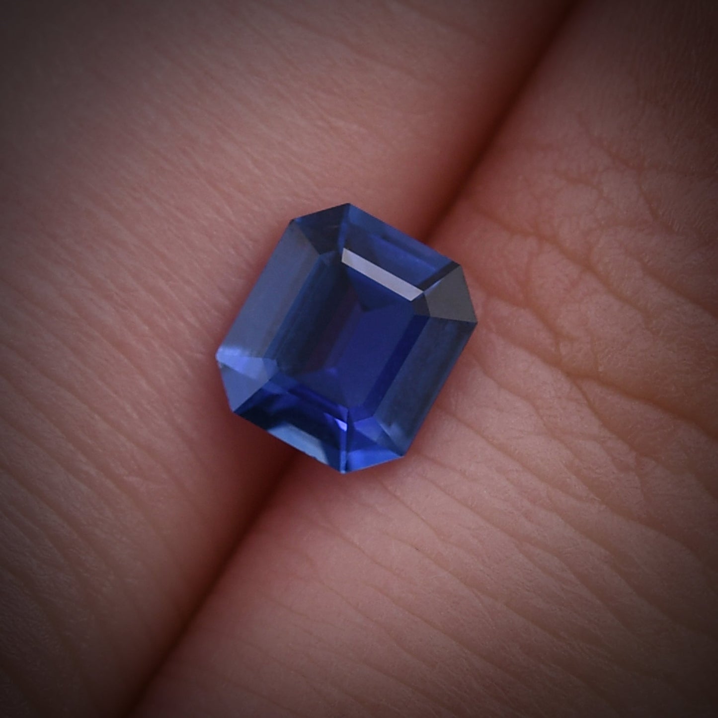 1,08 Karat blauer Smaragd-Saphir aus Sri Lanka