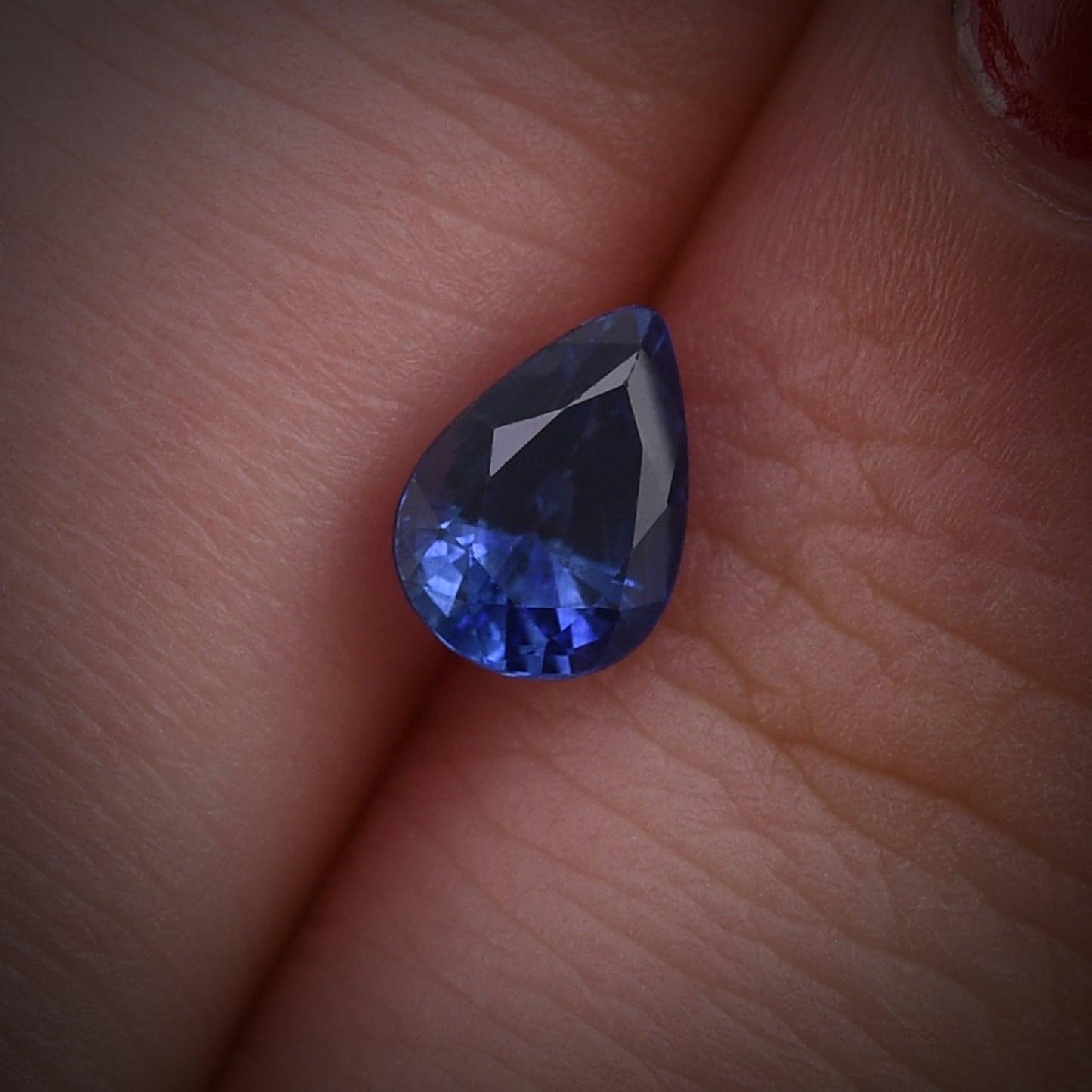 0,98 Karat blauer birnenförmiger Saphir aus Sri Lanka