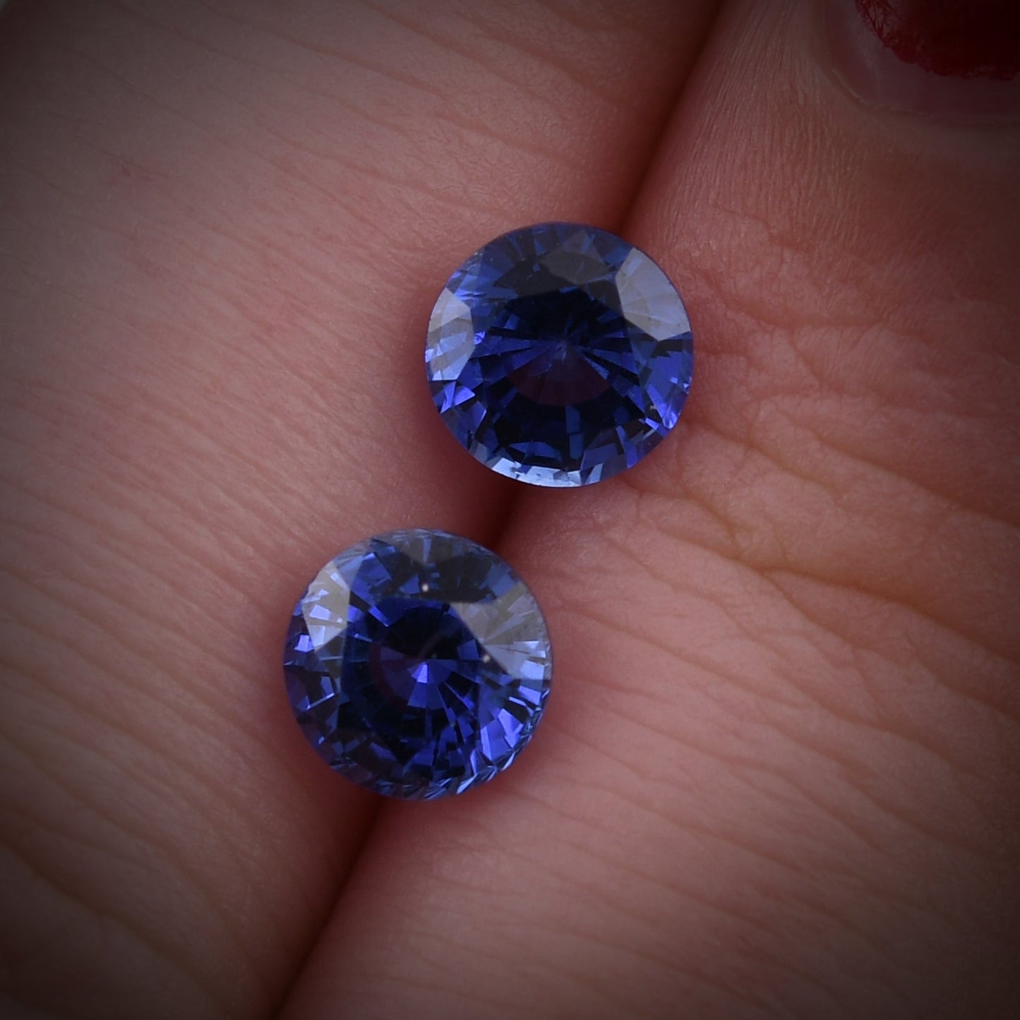 2,29 Karat blauer runder Saphir aus Sri Lanka