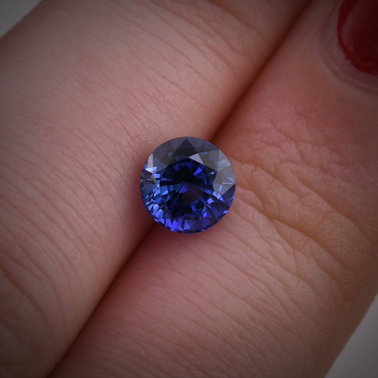 1,66 Karat blauer runder Saphir aus Sri Lanka