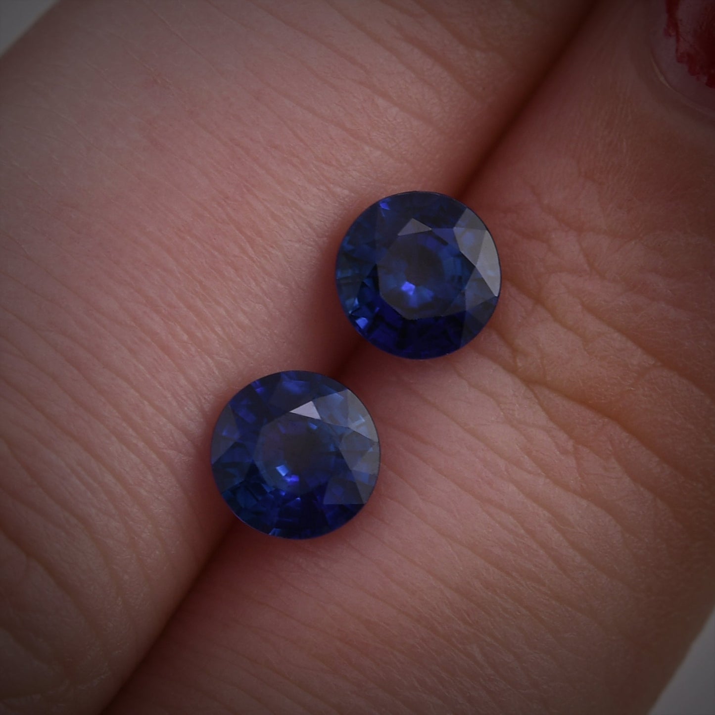 1,80 Karat blauer runder Saphir aus Sri Lanka