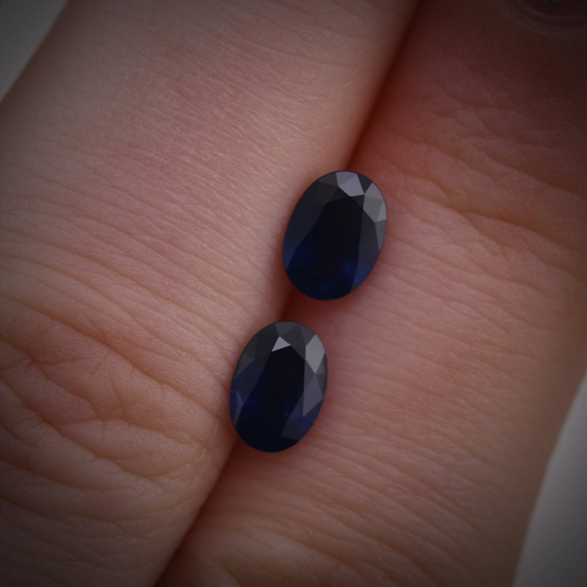 1.60 Carat Blue THAI Oval Sapphire