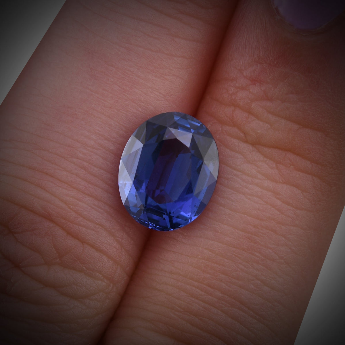 4.31 Carat Blue SRI LANKAN Oval Sapphire CD