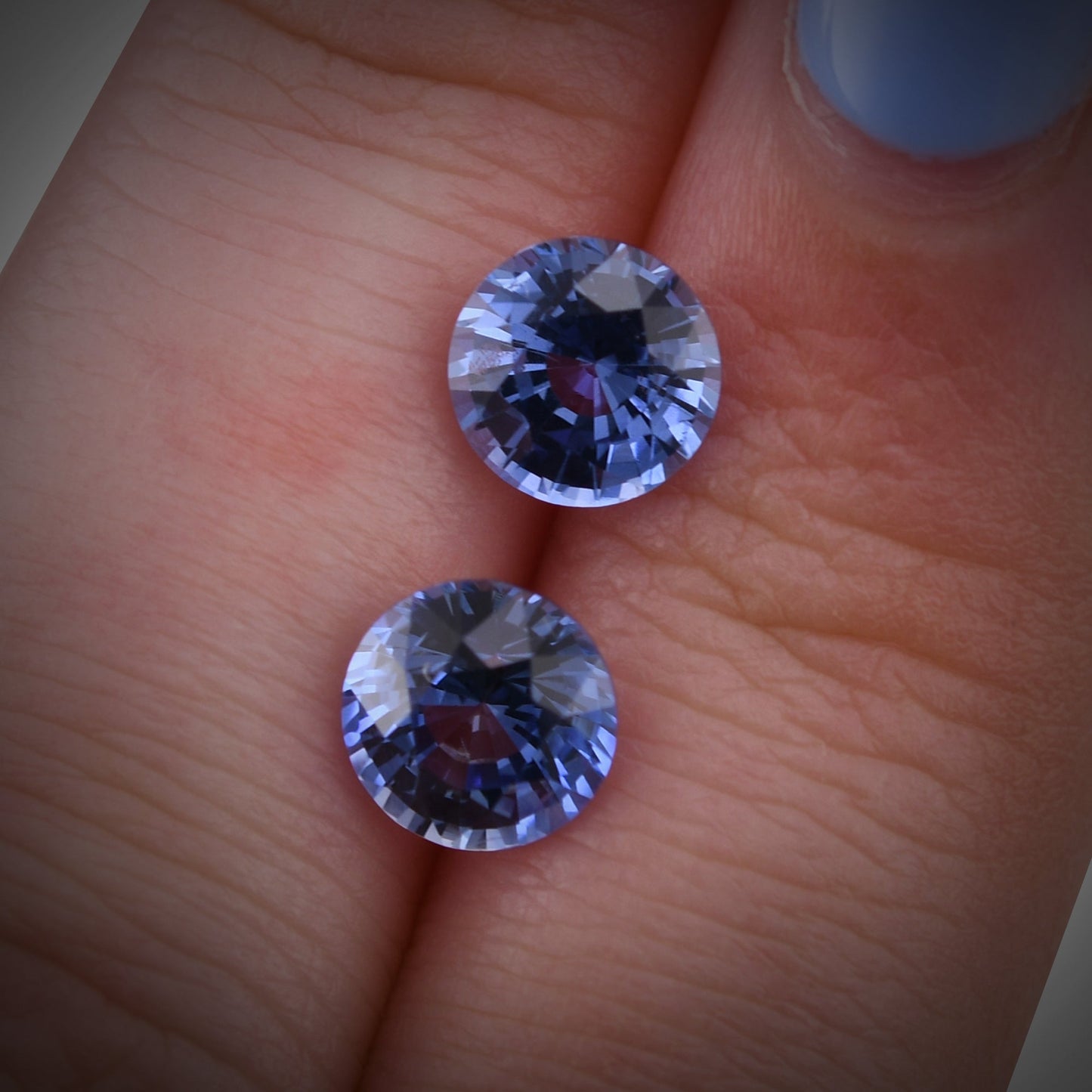 3,11 Karat blauer runder Saphir aus Sri Lanka