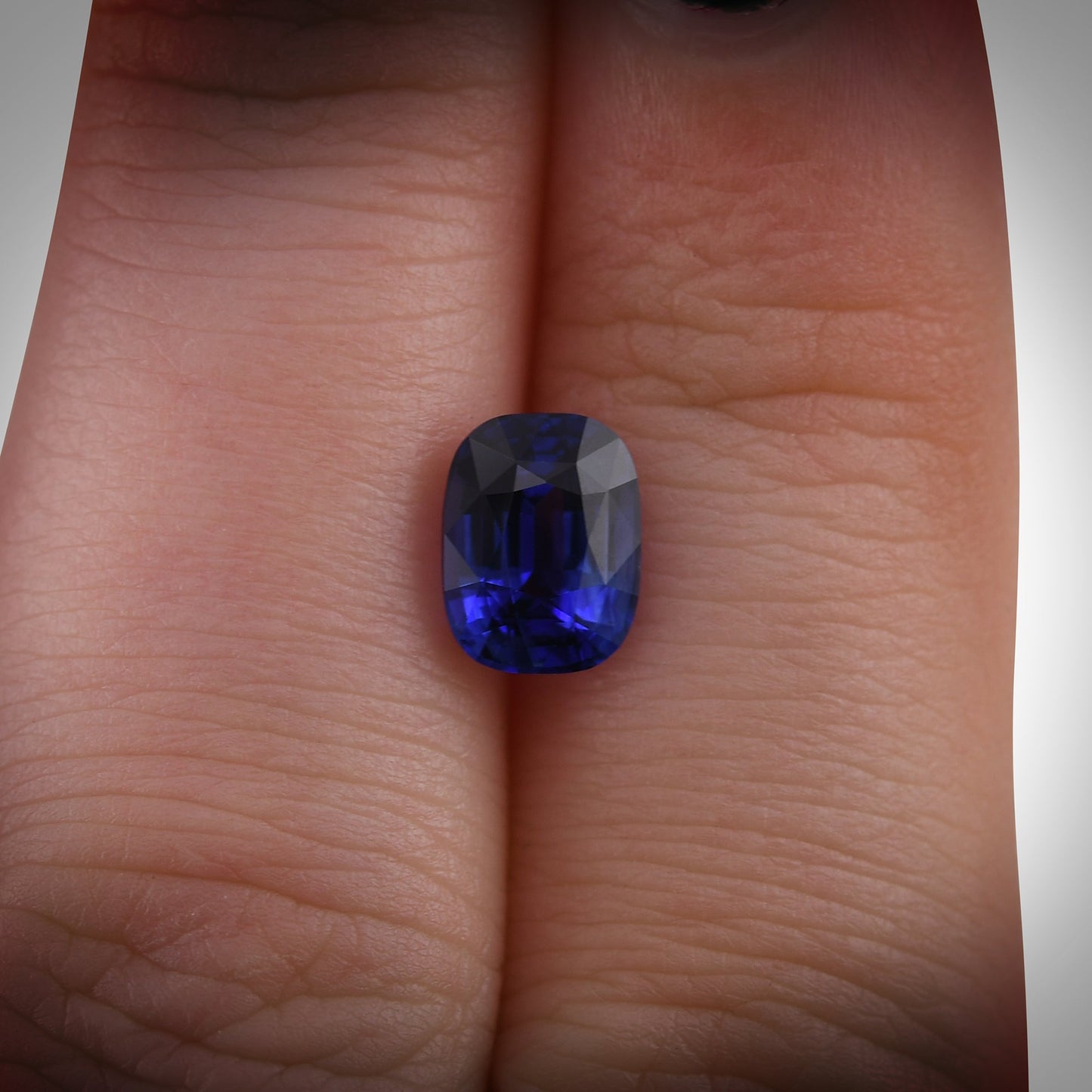 2,08 Karat blauer Kissen-Saphir aus Sri Lanka