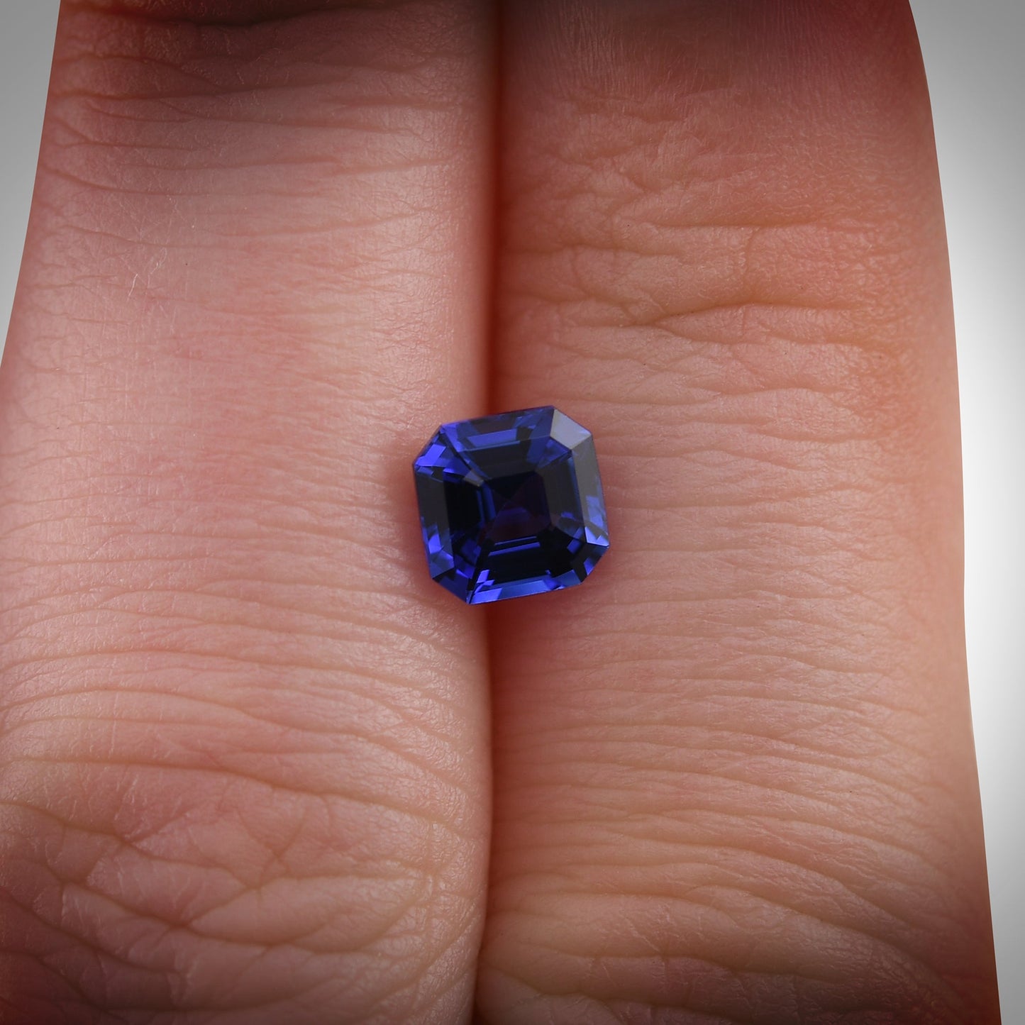 1.34 Carat Blue SRI LANKAN Emerald Sapphire