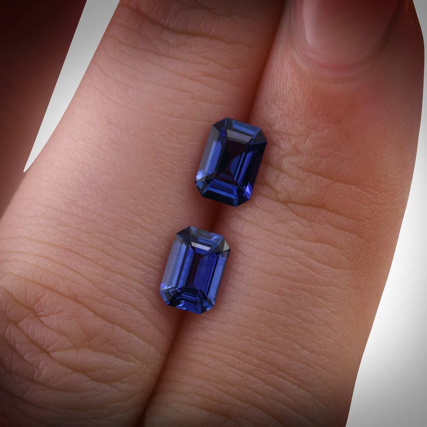 2.19 Carat Blue SRI LANKAN Emerald Sapphire